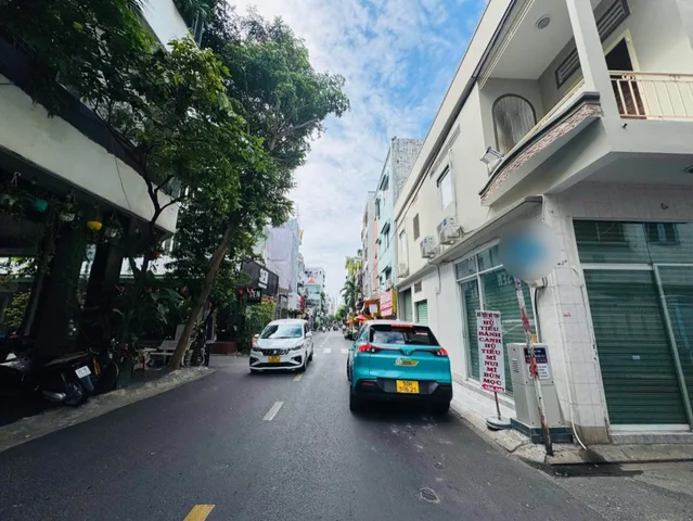 NHÀ MẶT TIỀN KINH DOANH ĐỒNG XOÀI – GẦN ETOWN CỘNG HÒA – 2 TẦNG – 42M² – CHỈ 9.5 TỶ