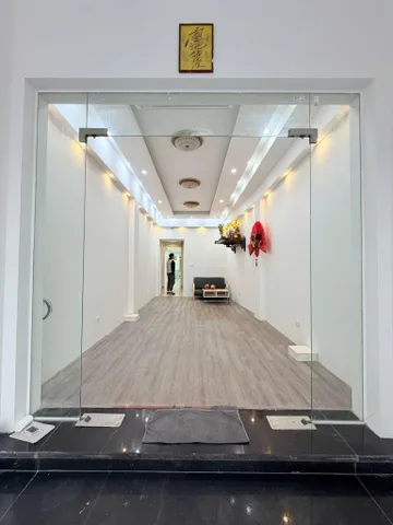 Cho thuê Nhà Ngõ 139 Tam Trinh 80M² 3 Tầng 3 Ngủ - Nội Thất CB - Ô Tô Đỗ Cửa - Giá Thuê 14tr - Vào Ngay
