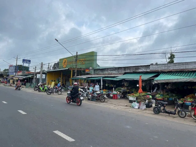 Bán Đất 4nền liền kề có sẵn 400 m2 thổ cư giá 540 triệu. Xây xưởng, trọ, nhà vườn, biệt thự rất hợp