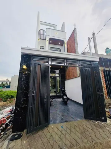 Nhà trệt lầu mới đẹp khu 3 Phú Hoà đối diện ngay trường Tiểu học Phú Hòa 3 (phường Phú Lợi-TP.HCM) đường oto nhánh hẻm 453 Lê Hồng Phong đường oto