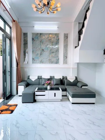 Bán Gấp Nhà Dt 56m2 full thổ cư giá 2.76 tỷ tại - Phường 08 Quận 5 TP. Hồ Chí Minh SHR