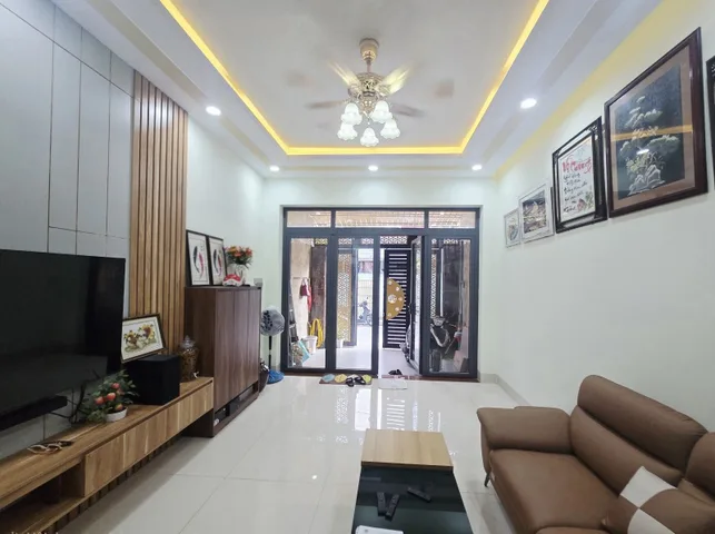 💥 HIỆP PHÚ GẦN VINCOM Q9 - NHÀ ĐẸP 4 TẦNG 4PN 4WC Ở NGAY - TẶNG FULL NỘI THẤT CAO CẤP - 71m2 - 4x18 - HẺM RỘNG CÓ VỈA HÈ - XE HƠI ĐỔ CỬA CHỈ NHỈNH 9Đ