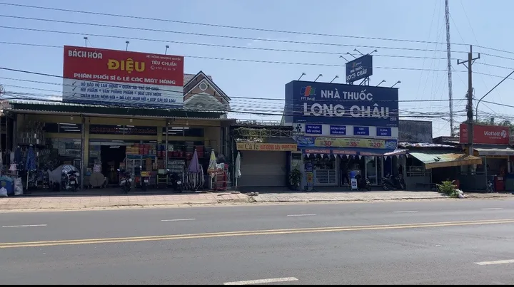 Chủ gửi lô đất mặt tiền QL- đối diện chợ - kinh doanh buôn bán tốt - full sổ