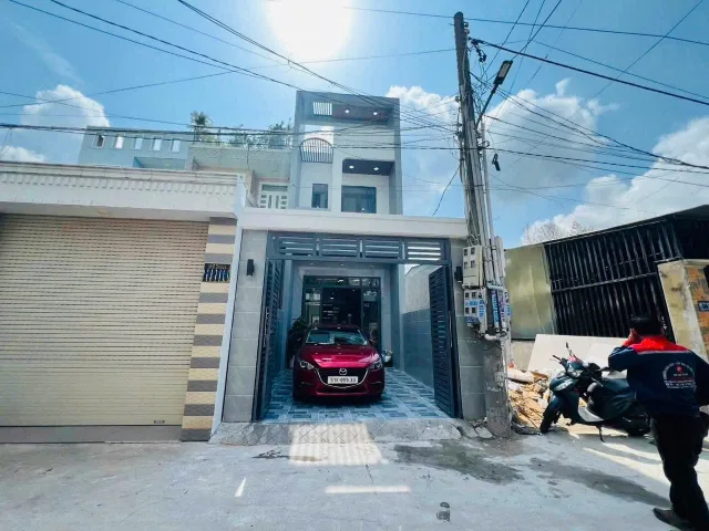 Nhà trệt lầu xây mới Phú Hòa (phường Phú Lợi-TP.HCM) nhà thiết kế gồm 3p ngủ 1 phòng thờ ,1p khách,1p bếp 2wc….sân trước đâu ô tô 🚘 7 chỗ,sân sau thoáng mát để được 3 bàn tiêc…
Vị tri bán kính 2km trường đhtdm,cấp 1,2 chợ
Thuận tiện định cư lâu dài,