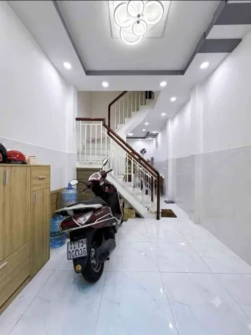 NHÀ MỚI KENG – 4 TẦNG BTCT – SÁT MẶT TIỀN – TRUNG TÂM QUẬN 5 – 4PN - SÂN THƯỢNG TRƯỚC SAU - HOÀN CÔNG ĐẦY ĐỦ