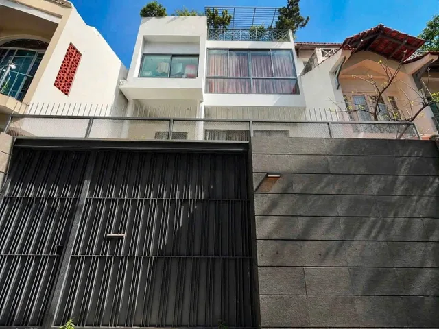 Bán Biệt thự sân vườn 160m2 - 4 tầng 8PN Phường 08 Quận Phú Nhuận TP. Hồ Chí Minh