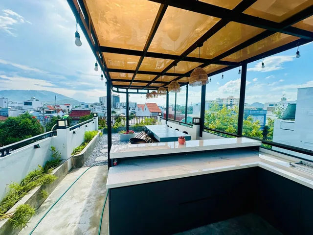 NHÀ TRUNG TÂM THÀNH PHỐ VỪA Ở VỪA KINH DOANH