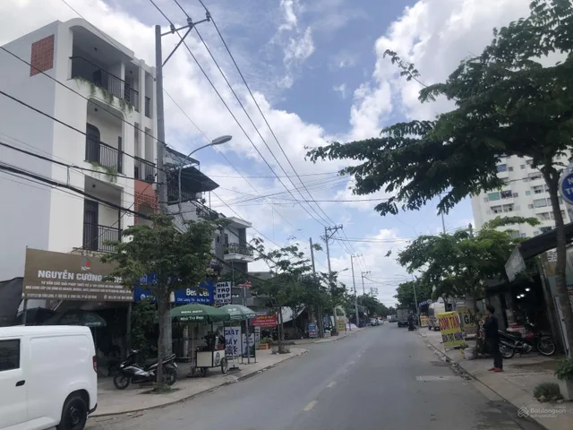 Bán Đất 110m2 có sẵn 110 m2 thổ cư giá 6.7 tỷ tại Đường Hồ Văn Long Phường Tân Tạo Quận Bình Tân TP. Hồ Chí Minh