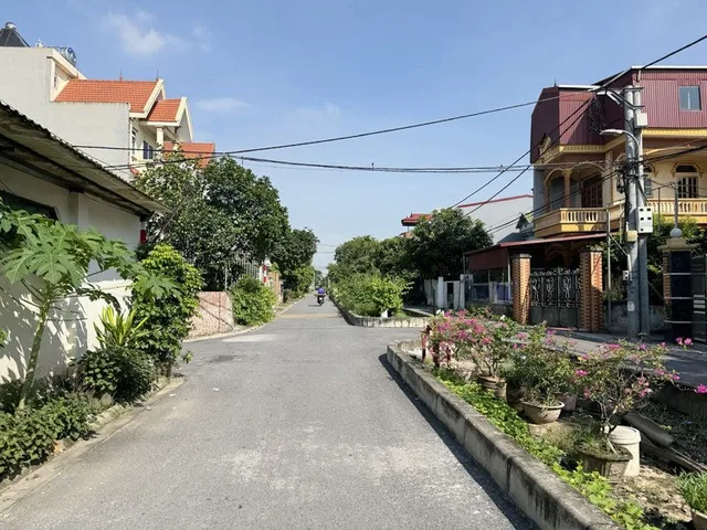 Bán Nhà C4 Đất Đấu Giá Làng Cam 90m2 - Đường 15m Thông - Mặt Tiền 6m Kinh Doanh Tốt