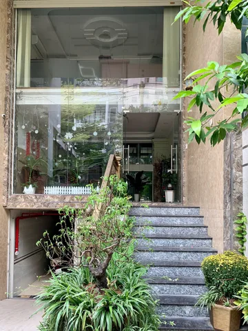 Văn phòng 30m2 giá 5 triệu Tòa Nhà 6 tầng thang máy Mặt Tiền đường Số 18 Hiệp Bình Chánh Quận Thủ Đức