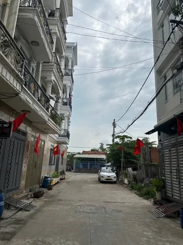 NHÀ BÙI VĂN NGỮ QUẬN 12 60M2 3 TẦNG BTCT 5.2 TỶ HẺM NHỰA 7M XE HƠI NGỦ TRONG NHÀ