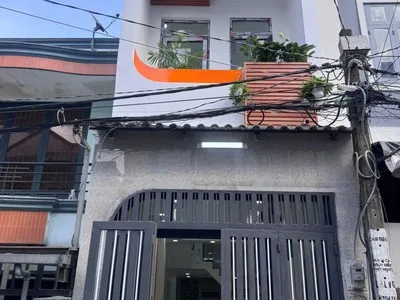 Bán Nhà riêng 120m2 có sẵn 100 m2 thổ cư giá 2 tỷ tại Đường Hồ Văn Cống Phường Tương Bình Hiệp Thành phố Thủ Dầu Một Bình Dương