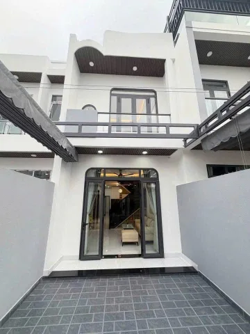 Bán Nhà riêng 120m2 có sẵn sổ thổ cư giá cực mềm tại Thủ Dầu Một