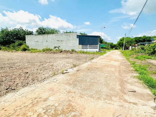 Bán Đất 200m2 có sẵn 100 m2 thổ cư giá 520 triệu tại - Chọn - Thị trấn Chơn Thành Thị xã Chơn Thành Bình Phước