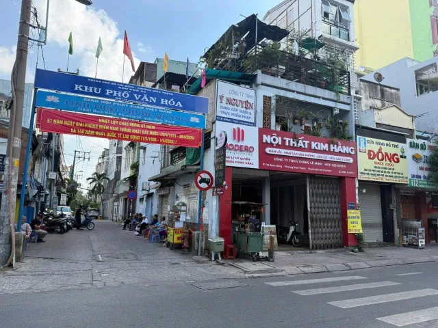Bán góc 2 mặt tiền Bạch Đằng P.24 Bình Thạnh (7.2x13m) CN 93.5m2 Trệt 2 Lầu - 26 Tỷ