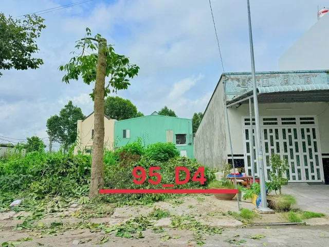 Bán nền 95 Đường D4 KDC Hồng Loan