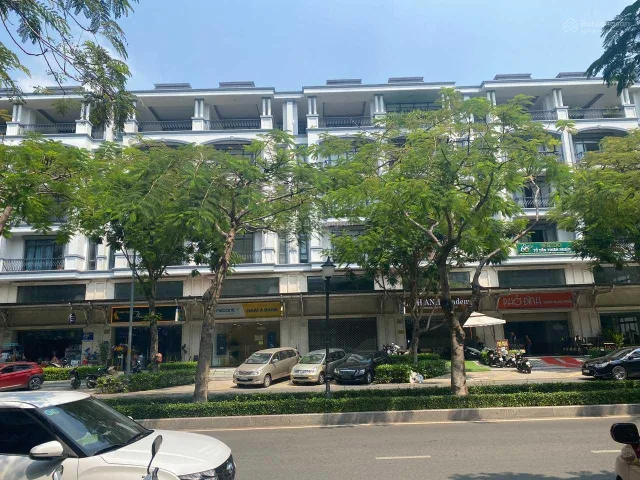 Bán Shophouse Vạn Phúc City, Nguyễn Thị Nhung, dt 5m x20m giá 26 tỷ