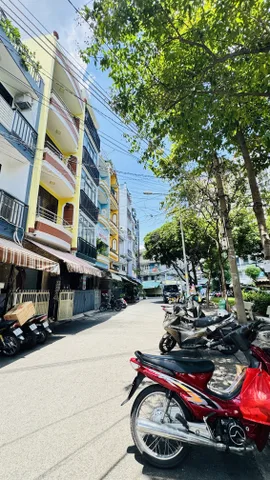 BÁN NHÀ 5 TẦNG MẶT TIỀN ĐƯỜNG SỐ VIEW CÔNG VIÊN QUẬN 4