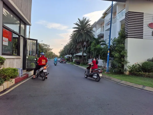 Lô đất víp Mặt tiền kinh đường lò lu ,trường thạnh Q9 ,Tp Thủ Đức