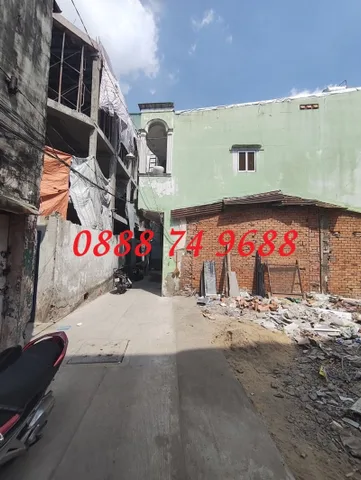 Bán Đất 52m2 giá 4.6 tỷ cách đường Lạc Long Quân 10m