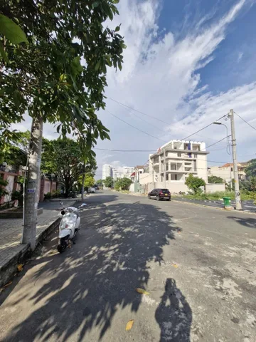 BÁN CHDV, NHÀ ĐƯỜNG SỐ 23, HIỆP BÌNH CHÁNH - KHU VEN SÔNG - 190m2 - GIÁ 15.5 TỶ TL