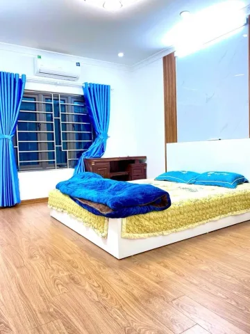 Bán Nhà riêng 30m2 có sẵn 30 m2 thổ cư giá 6.8 tỷ tại Đường Khương Trung Phường Trung Phụng Quận Đống Đa Hà Nội
Lh:0377224604