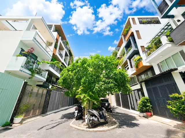 📌 (Sát Khu CityLand - Ngay P.10 Gò Vấp) Hẻm Ô Tô Ngủ Trong Nhà - 10.6 Tỷ - 4.1x16m (65m²) - 5 Tầng 4PN (Cải Tạo 9PN), Khu Đồng Bộ VIP, Giáp Mặt Tiền