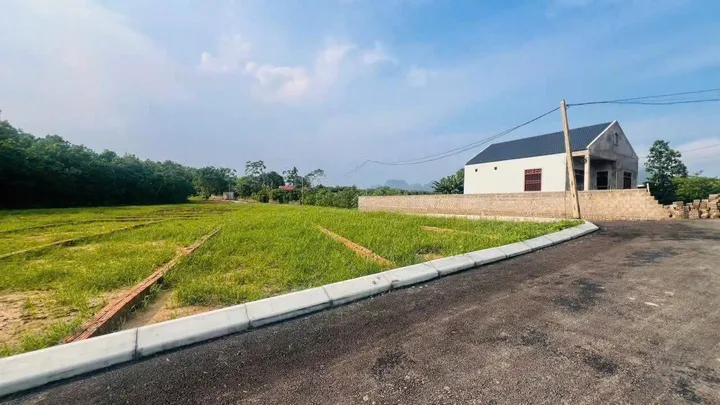 🔥 CHỦ CẦN TIỀN CẮT LỖ CẦN CHUYỂN NHƯỢNG LÔ ĐẤT DT 130M2 FULL THỔ TẠI AN BÌNH  LẠC THỦY  HÒA BÌNH