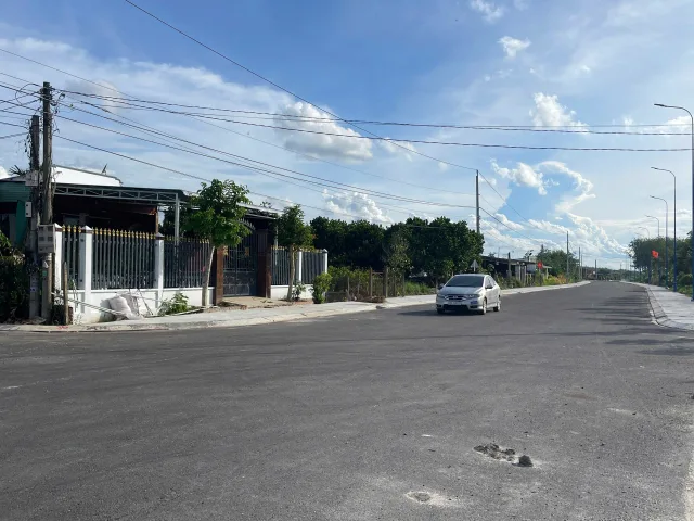 Bán Đất mặt tiền đường 20m thông thẳng vào khu công nghiệp chơn thành 1 & 2 và kết nối với KCN Becamex