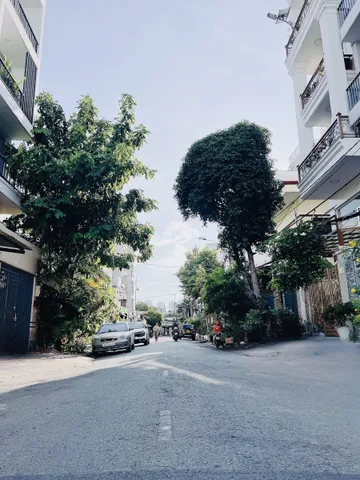 cô Thơm nhờ bán căn nhà 4 tầng đường số 49 4x20 5pn 6wc