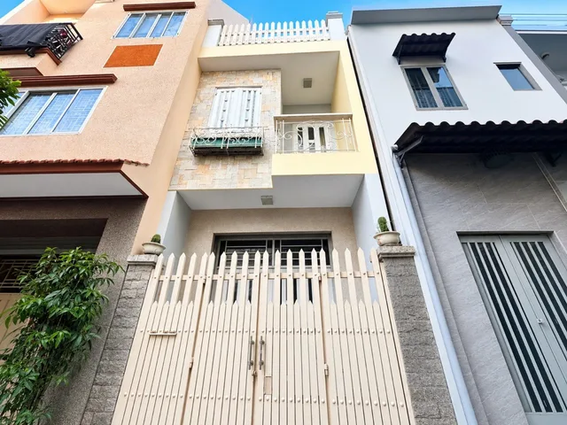 Bán nhà đẹp 50m2 x 3 tầng x 3PN3WC - HXH Nguyễn Công Hoan - thông ra Phan Xích Long - Phan Đăng Lưu