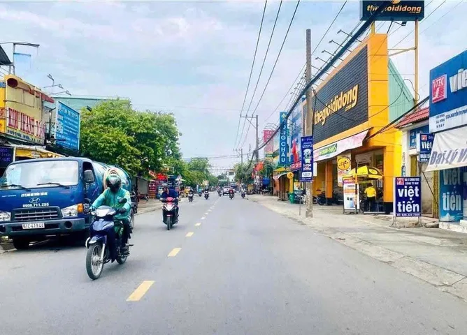 Chính chủ 594.9m2 giá 990 triệu ,ngay Khu dân cư ,SHR
