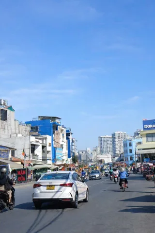 Bánn nhà hẻm đường Nguyễn Thị Định Quận 2 Cách Nguyễn Thị Định chỉ 10m ) Diện tích: 70.9m² ( 4,64m nở hậu 5,8m x 15,1m )