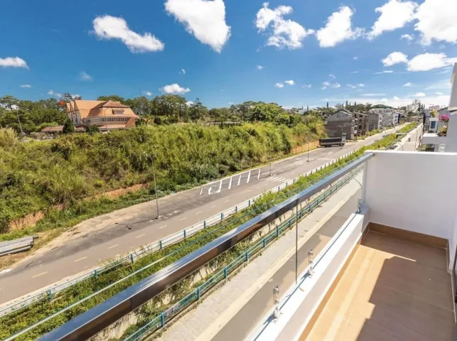 Bán Đất 90 m2 thổ cư giá 10.5 tỷ, cách Hồ Xuân Hương 300m, tại Đường Phạm Hồng Thái Phường 10 Thành phố Đà Lạt Lâm Đồng