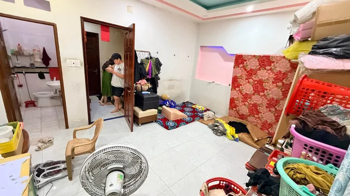 Đường 5m thông tứ tung , hương lộ 2, ao đôi, bình Quới …
7 chỗ ngủ trong nhà