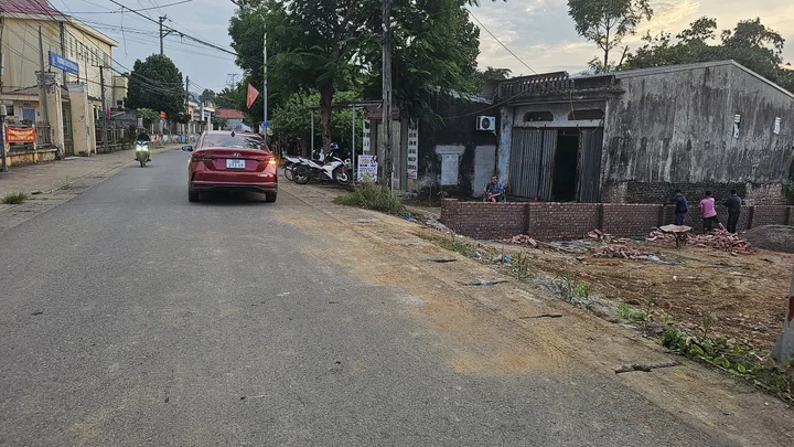 150m full Thổ cư  Xã Yên Bài đường oto tránh nhau. Lh 0971569915