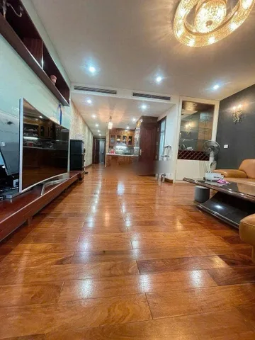 Cho thuê Chung Cư D2 Giảng Võ 114M² 3 Ngủ Full Đồ - Giá Thuê 35tr - Nhận Nhà Ngay