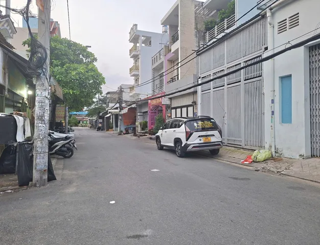 Bán nhà đẹp 4 tầng Bình Tân, chỉ 7ty, hẻm xe tải thông