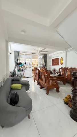 Chủ ngộp gấp  Bán Nhà riêng 209m2 có sẵn 150 m2 thổ cư giá từ 7,8 tỷ giảm  còn 6.9 tỷ tại Đường Bình Hòa 4 Phường Bình Hòa Thị xã Thuận An Bình Dương