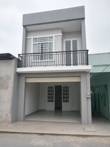 Chủ ngộp gấp  Bán Nhà riêng 209m2 có sẵn 150 m2 thổ cư giá từ 7,8 tỷ giảm  còn 6.9 tỷ tại Đường Bình Hòa 4 Phường Bình Hòa Thị xã Thuận An Bình Dương