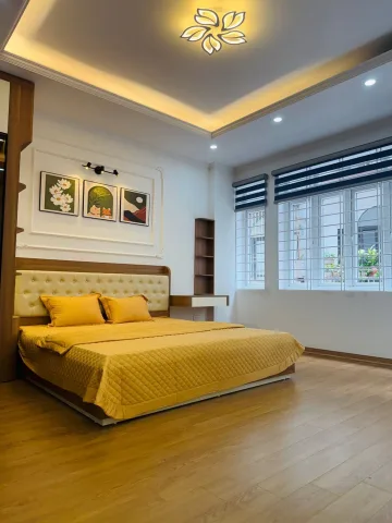 Bán Nhà riêng 38m2 có sẵn 38 m2 thổ cư giá 10 tỷ tại Đường Khương Trung Phường Văn Chương Quận Đống Đa Hà Nội
Lh:0377224604