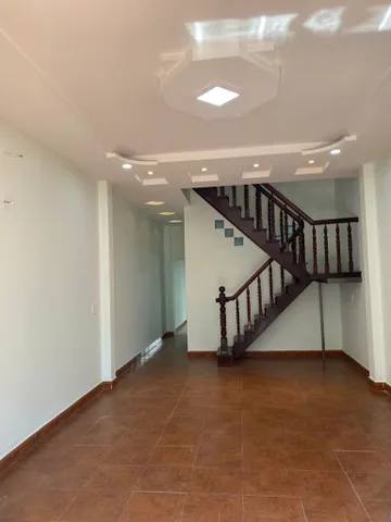 [KH068*] Nhà hẻm xe hơi thông sát chợ Lạc Quang chỉ 7.x tỷ