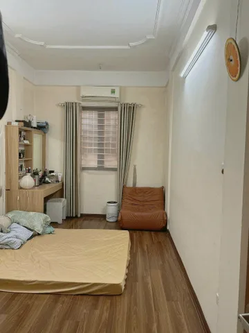 Cho thuê Nhà Nguyên Hồng - Láng Hạ 36M² 4 Tầng 3 Ngủ - Nội Thất CB - Giá Thuê 13tr