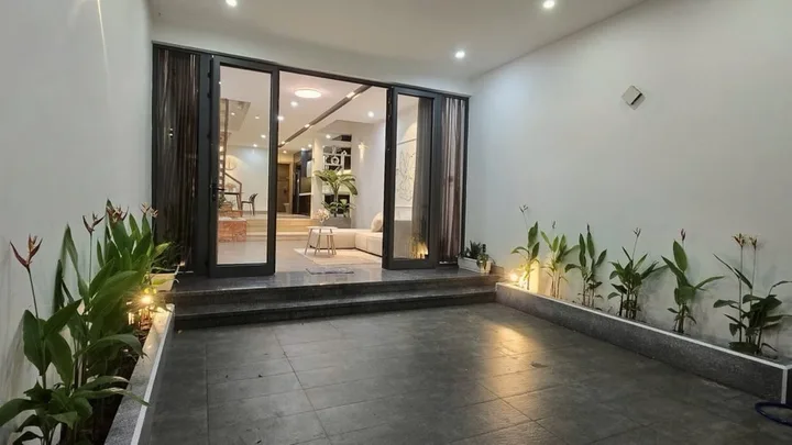 💯 BÁN NHÀ 3 TẦNG MẶT PHỐ NGÔ THẾ VINH FULL NỘI THẤT CHỈ VIỆC SÁCH VALY VÀO Ở NGAY