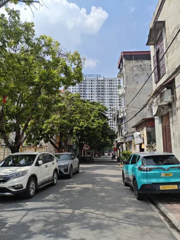 Lô góc 45m2 trung tâm trâu quỳ ô tô thông 7.8 tỷ sầm uất