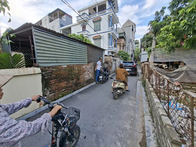 Chính chủ bán 100m2 đất Vân Trì thông ô tô,gần mặt phố kinh doanh sầm uất. Giá nhỉnh 8 tỷ - Vân Nội - Đông Anh