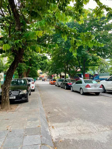 LÔ GÓC 7TẦNG THANG MÁY - NGỌC THUỴ - LONG BIÊN-  NGÕ THÔNG Ô TÔ TRÁNH - VIEW HỒ - KINH DOANH