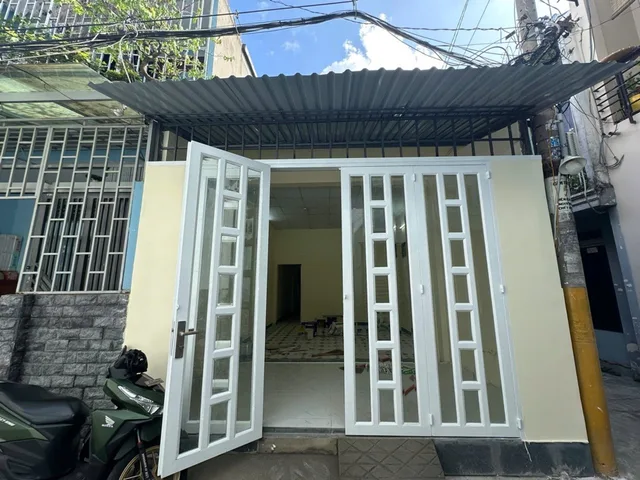 🔥 (Sát Lotte Mart Nguyễn Văn Lượng) Lô Góc - 4.x Tỷ - 4 x 13.5m (54m²) - Nở Hậu Nhẹ, Nhà Cấp 4 Có 2PN, Vị Trí Vàng 🔥