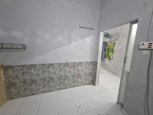 BÁN NHÀ ĐƯỜNG SỐ 9 LINH TÂY GẦN HIM LAM PHÚ ĐÔNG - NHÀ CUỐI HẺM ĐẬU XE THOẢI MÁI