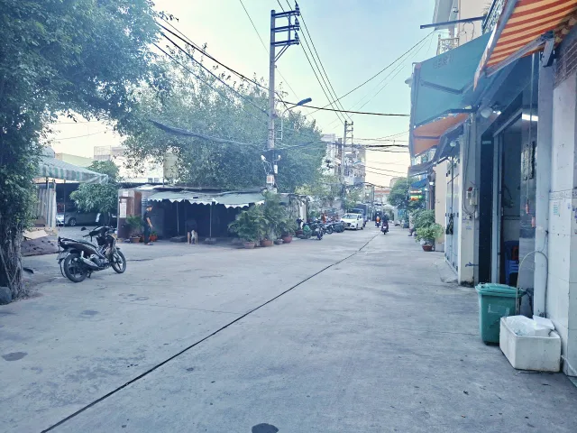 Bán Nhà C4 dt (4×16), hẻm 10m, hơn 4ty tại Hương lộ 2